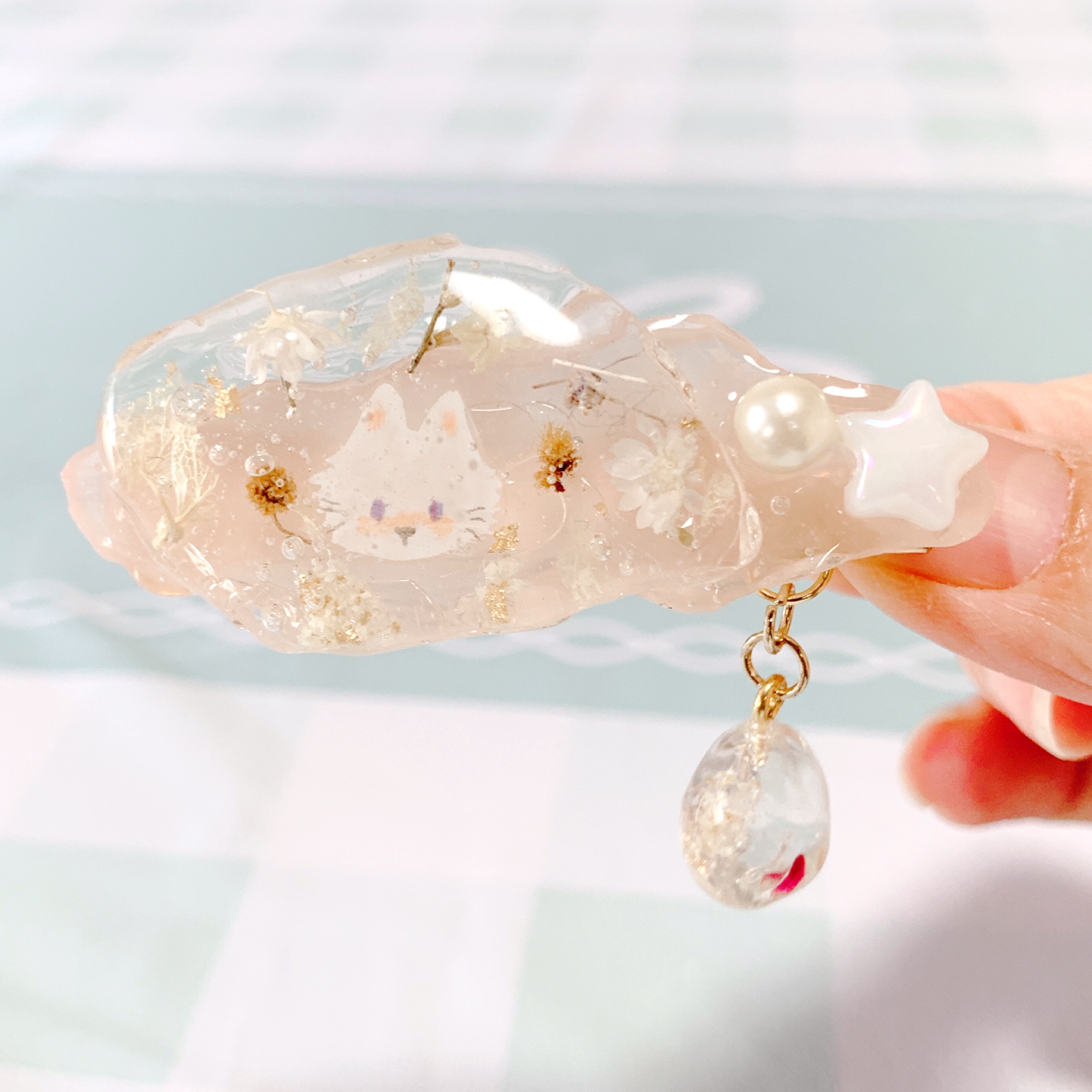 三国港朝市に向け品物づくり中