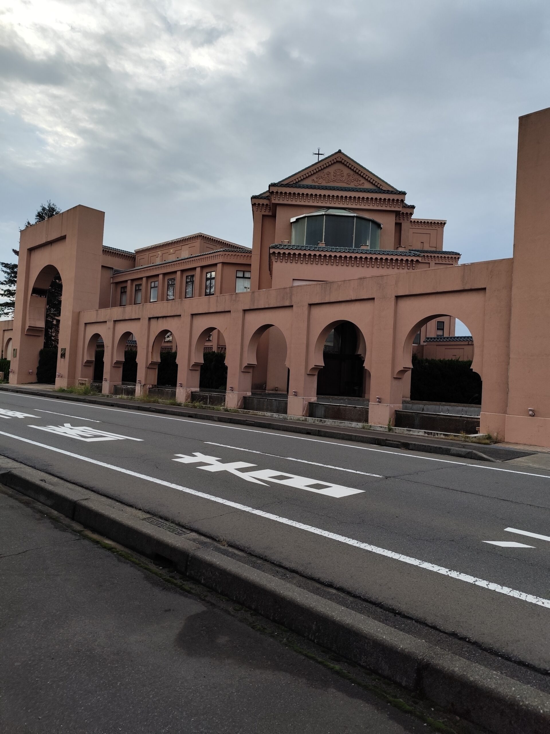 宮殿が廃墟になりました